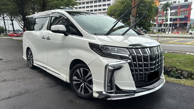 Toyota Alphard 2.5 SC in Ampang, KUL