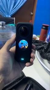 insta 360 x2