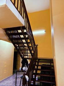 Apartment For Rent in Pelangi Court