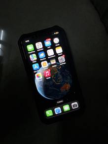 Iphone XR 128gb with Wireless Charger
