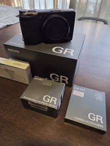 Ricoh GR IV 