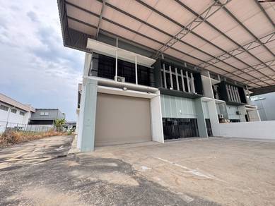 Warehouse / Factory For Sale in Ulu Tiram,JHR
