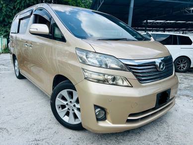 Toyota Vellfire Z in Old Klang Road, KUL