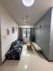 Condominium For Rent in University Prime Condominium