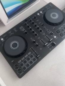 Pioneer DDJ-FLX4 DJ Controller |