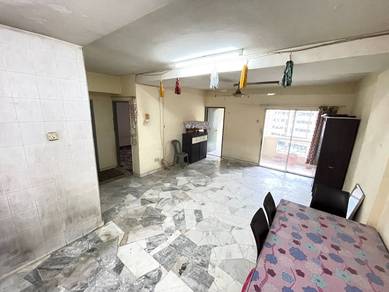 Condominium For Sale in Pelangi Indah