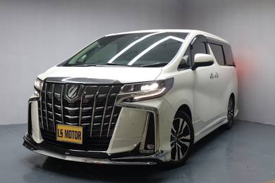 Toyota Alphard SC in Petaling Jaya, SGR