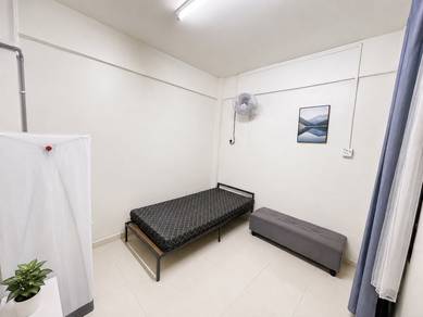 Room in Permatang Pauh, PNG