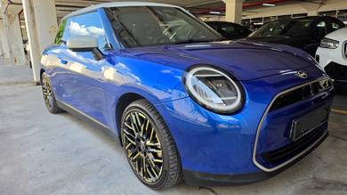 Mini Cooper SE in Chan Sow Lin, KUL