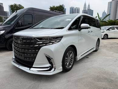 Toyota Alphard Z in Desa Petaling, KUL