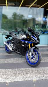 Yamaha R15