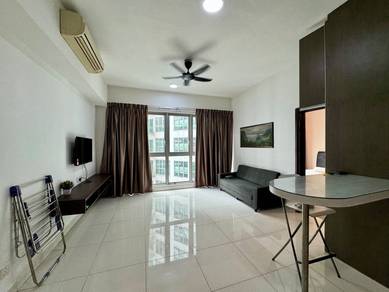 Service Residence For Rent in Regalia Residence