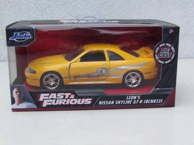 Jada 1-32 Diecast Car LEONS Nissan Skyline GTR