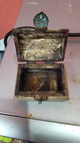Traditional antik gold box made in elephant trunk