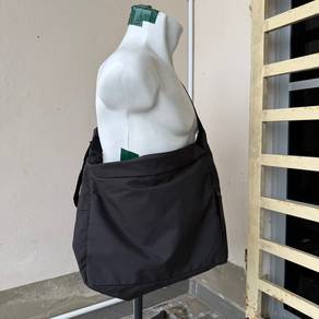 UNIQLO Robic messengers shoulder bag