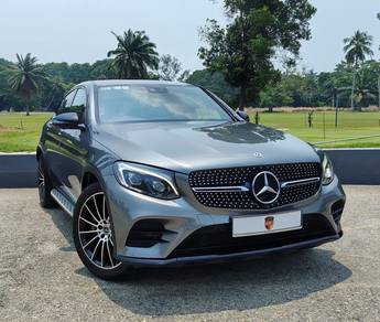 Mercedes Benz GLC300 300 4MATIC AMG LINE in Muar, JHR