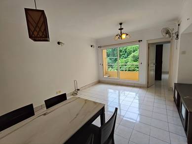 Condominium For Sale in Greenlane Park