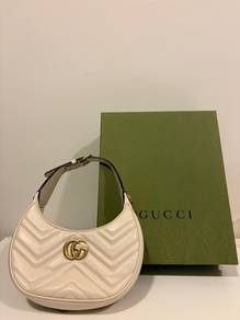 Gucci GG Marmont Half Moon Mini