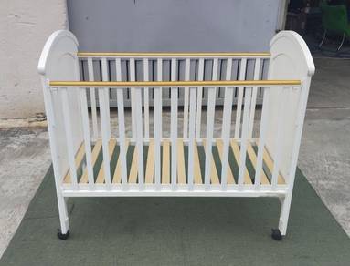 B764 Katil Bayi Kayu Baby Cot Bed Frame * ASIS