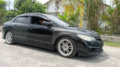 Honda Civic i-VTEC in Kuantan, PHG