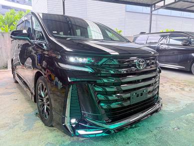 Toyota Vellfire Z PREMIER in KLCC, KUL