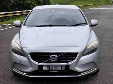 Volvo V40 T5 in Pasir Gudang, JHR