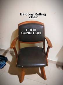Rolling chair