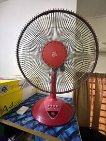 KDK 18” Table Fan for Sale