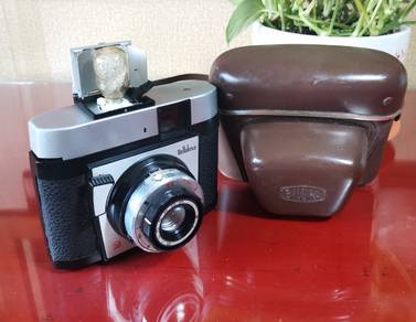Antique Bilora Bellaluxa Germany Film Camera