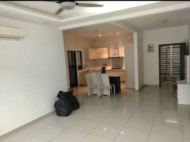 Condominium For Rent in V-Residensi