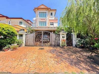 Bungalow House For Sale in Seri Kembangan,SGR