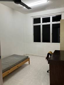 Room in Ayer Keroh, MLK