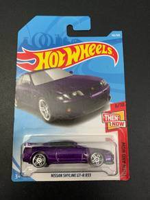 Hot Wheels Nissan Skyline GT-R R33 Purple