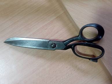 SOLINGEN GERMANY Tailor’s 8” SCISSORS