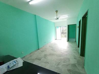 Flat For Sale in Teratai Mewah (Block 15,17,19,21)