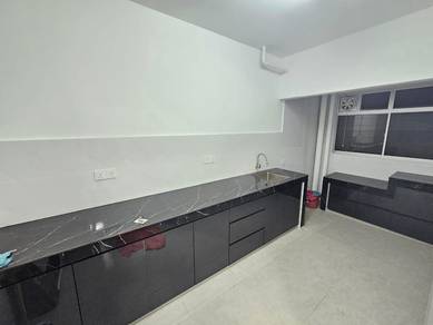 Condominium For Sale in Saraka Apartment