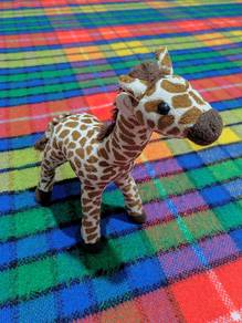 Giraffe Plush Doll ©Tokyo Zoological Park Society 