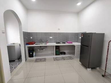 Room in Tasek Gelugor, PNG