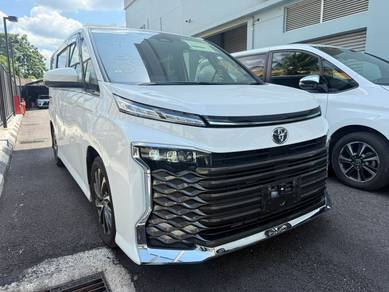 Toyota Voxy S-Z in KL City, KUL