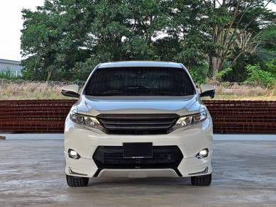Toyota Harrier PREMIUM 4WD in Johor Bahru, JHR