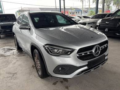Mercedes Benz GLA200 200 PROGRESSIVE LINE in Johor Bahru, JHR