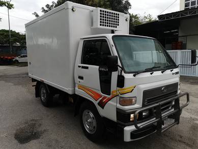 2011 DAIHATSU CHILLER BOX ISUZU TOYOTA kl