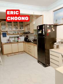 Apartment For Sale in Tanjung Court