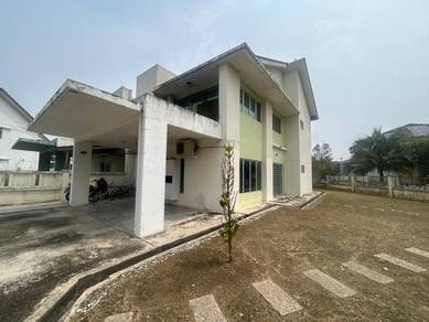 Semi-Detached House For Sale in Puncak Alam,SGR