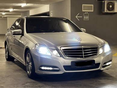Mercedes Benz E300 300 AVANTGARDE (CKD) in Petaling Jaya, SGR