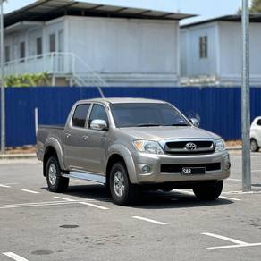 Toyota Hilux G in Kota Kinabalu, SBH