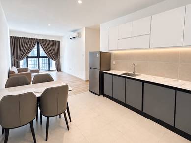 Condominium For Rent in Milano Eight