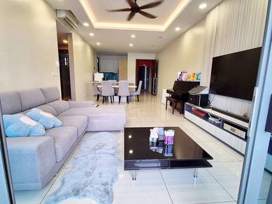 Condominium For Sale in Queens Residences Q1 @ Queens Waterfront