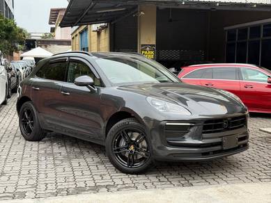 2022 Porsche Macan 