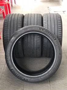 235/40R18 Michelin PS4 -75% conditiion (4pcs)